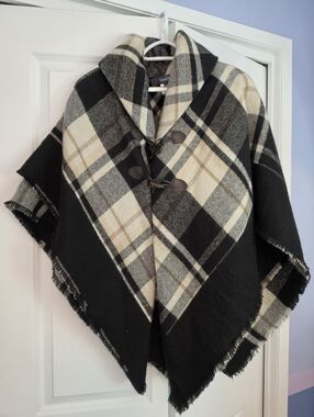 Modcloth Black & Cream Plaid Toggle Cape